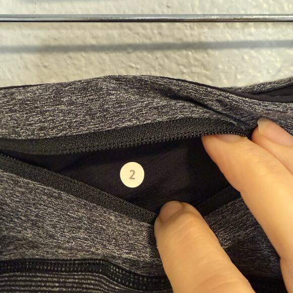 Lululemon Ruched Leggings with Side Pockets Black Pinstriped - Picture 6 of 7